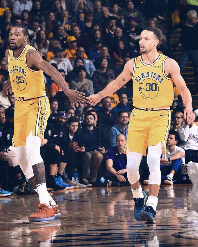 而凯拉特则 而凯拉特则